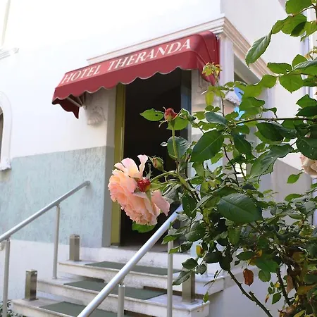 Hotel Theranda Boutique