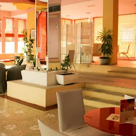 酒店 Theranda Boutique