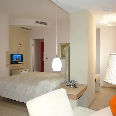 酒店 Theranda Boutique