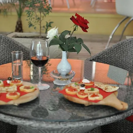 Theranda Boutique 酒店 地拉那