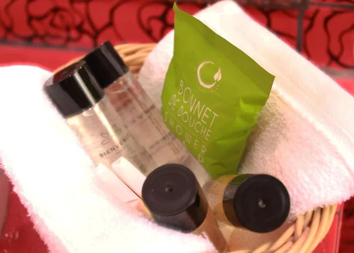 Theranda Boutique فندق 3*