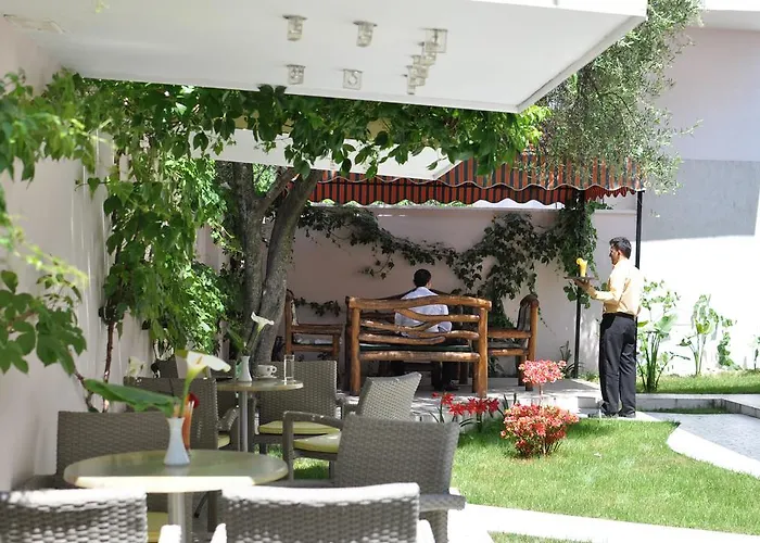 Theranda Boutique Tirana