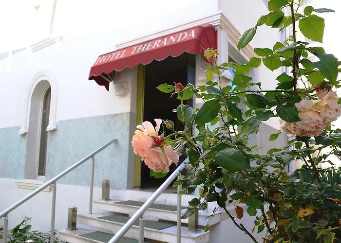 فندق Theranda Boutique