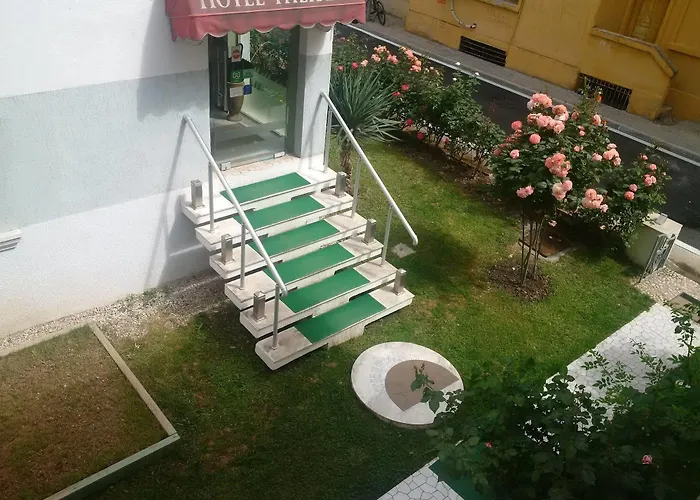 Theranda Boutique Hotel