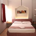 Hotel Theranda Boutique 3*