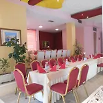 Theranda Boutique מלון 3*