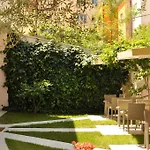 Theranda Boutique 3*