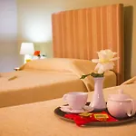 Theranda Boutique 3* טיראנה