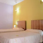 Theranda Boutique מלון טיראנה