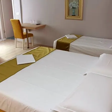 Theranda Boutique 3* Tirana
