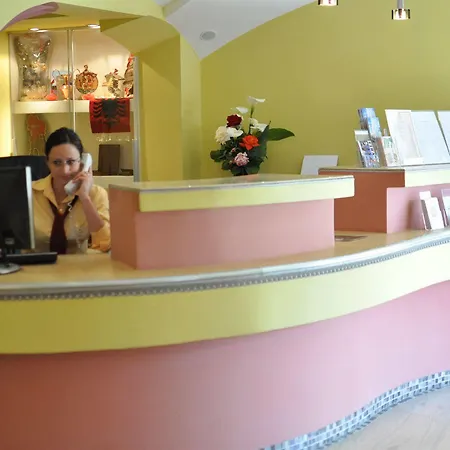 Theranda Boutique 3*